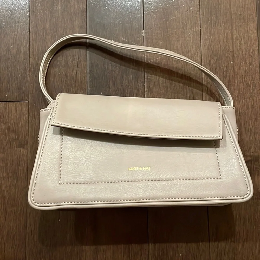 Matt & Nat Bag - Picture 1 of 4
